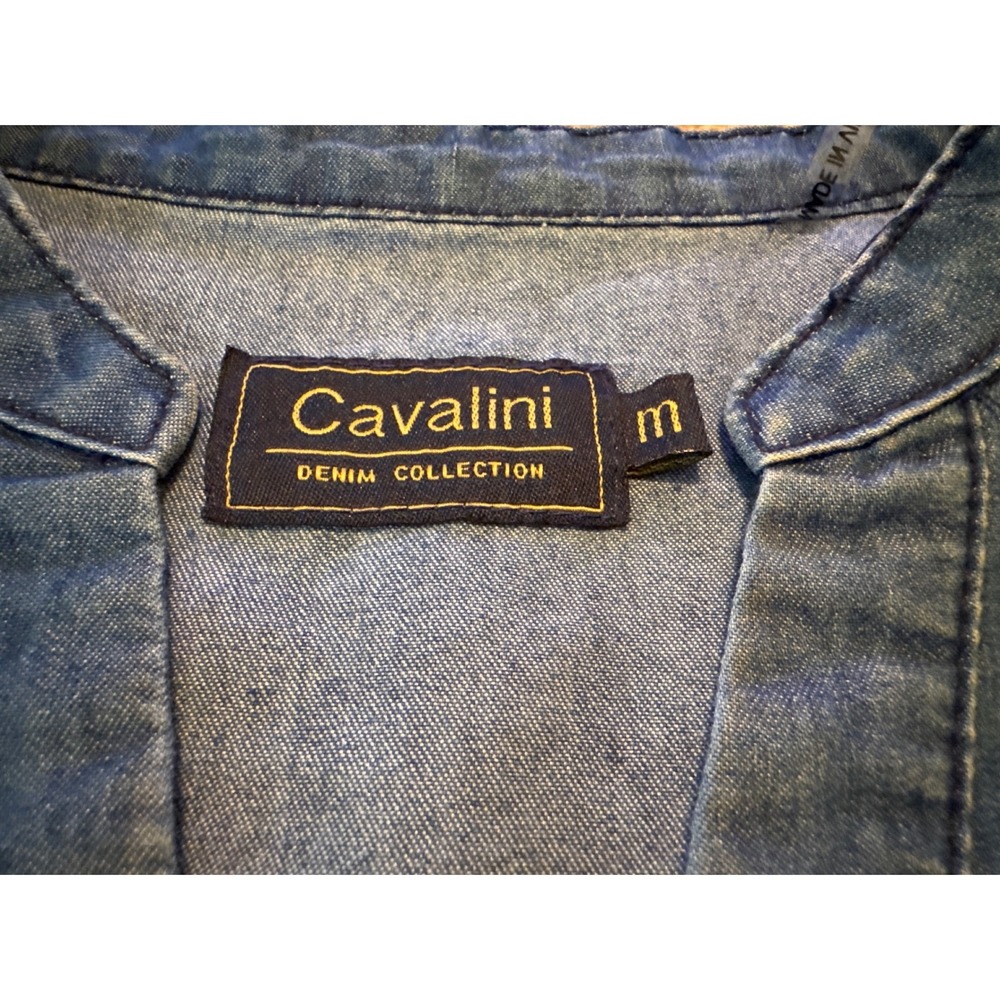 Cavalini Denim Collection Medium Wash Chambray Knit Side Panel Top M - Picture 6 of 12